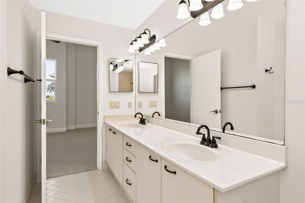 6191 Bahia Del Mar Boulevard, Unit 202, Saint Petersburg, FL 33715 Photo