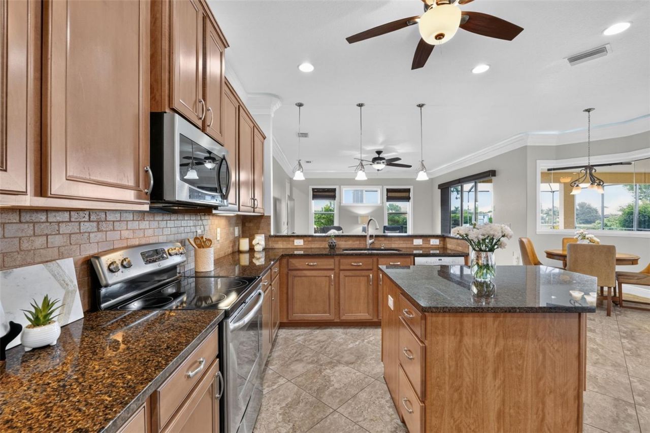 17019 4th Avenue E, Bradenton, FL 34212 Photo