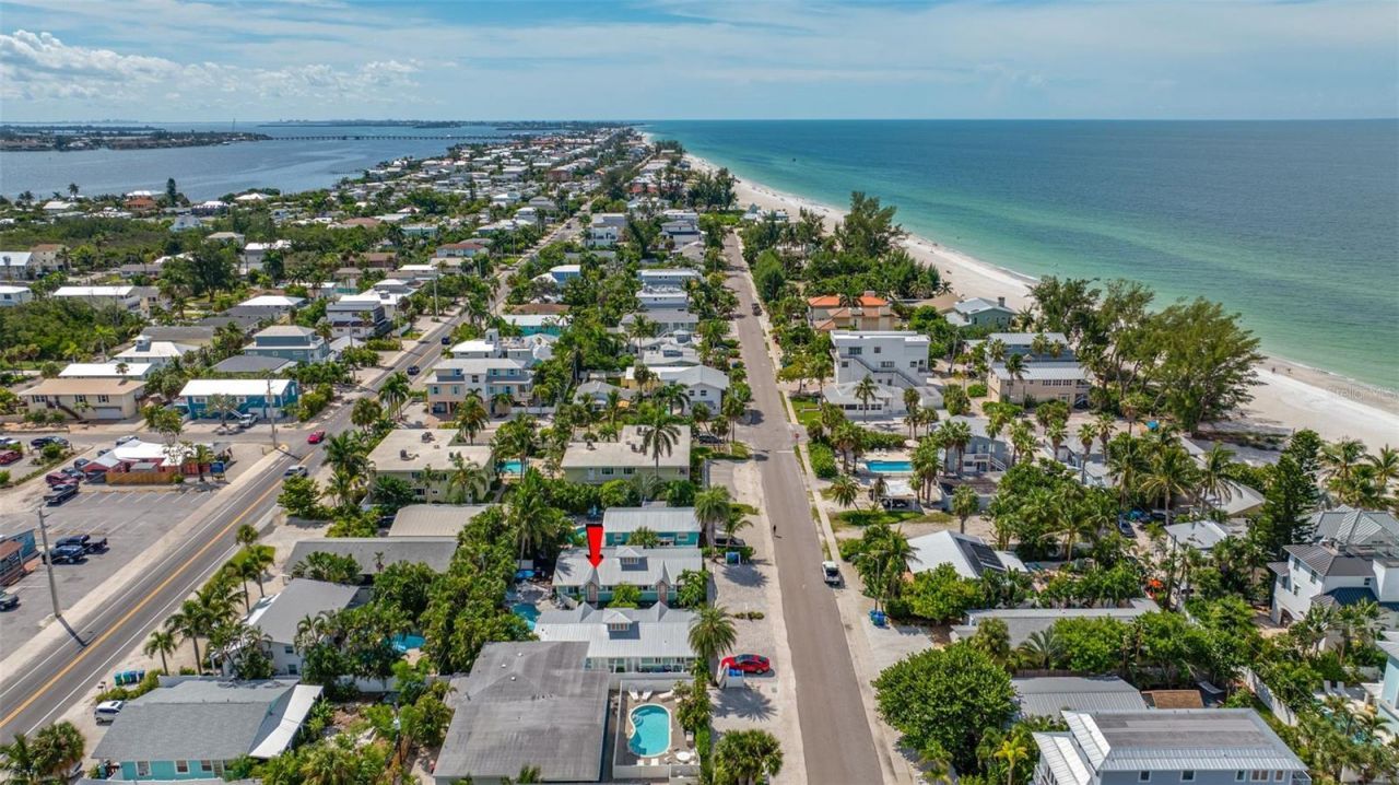 3007 Avenue E, Unit B, Bradenton Beach, FL 34217 Photo