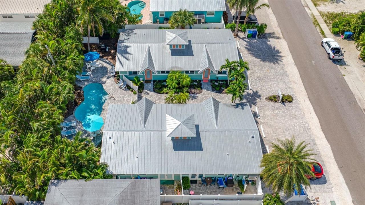 3007 Avenue E, Unit B, Bradenton Beach, FL 34217 Photo