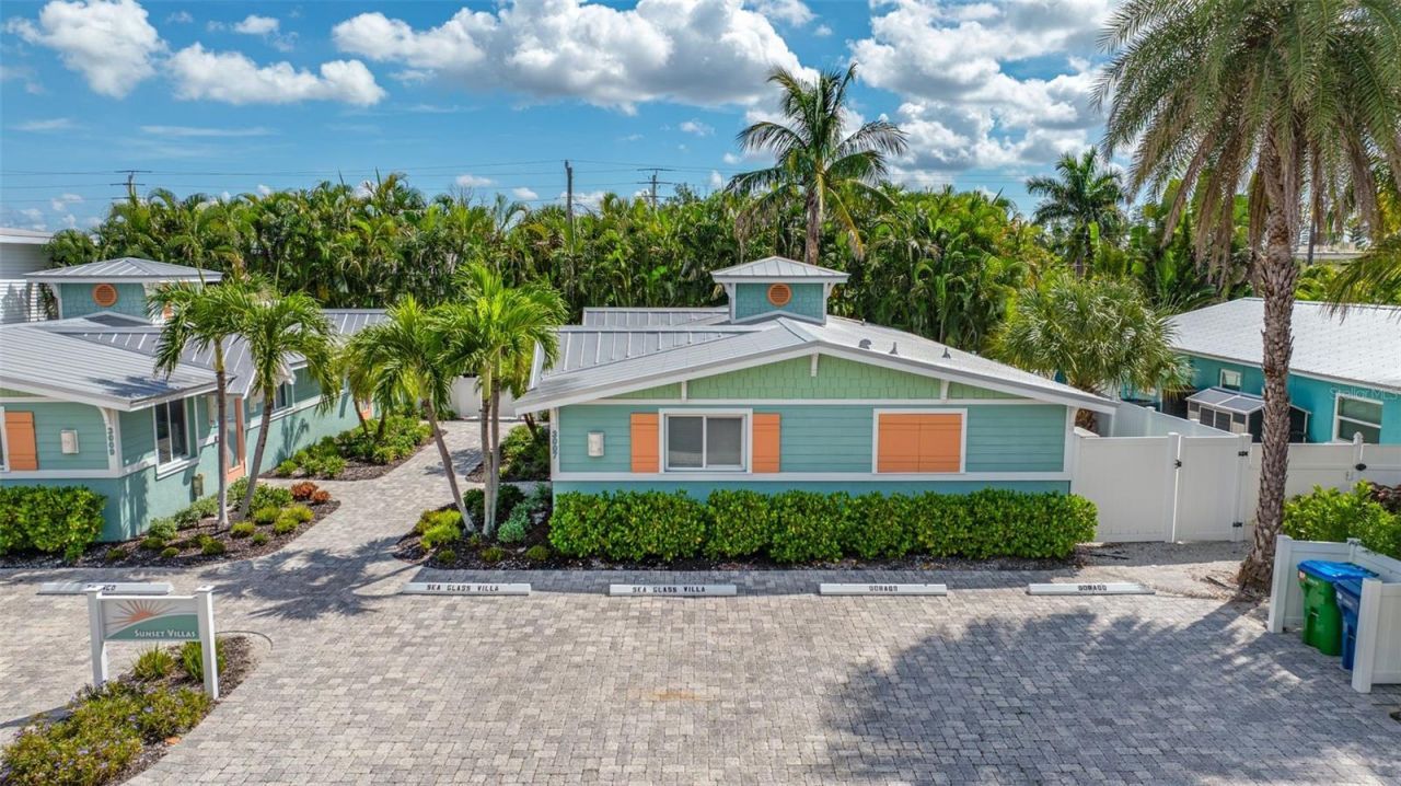 3007 Avenue E, Unit B, Bradenton Beach, FL 34217 Photo