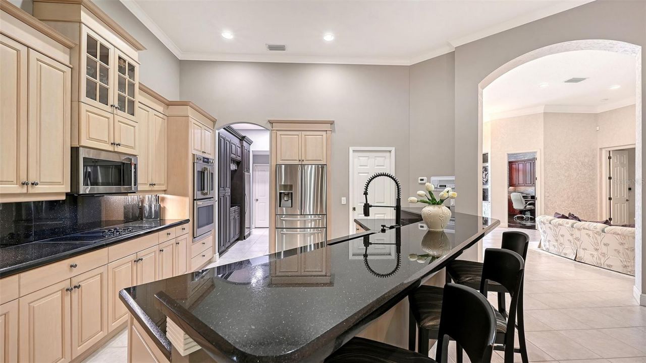 8866 Bloomfield Boulevard, Sarasota, FL 34238 Photo