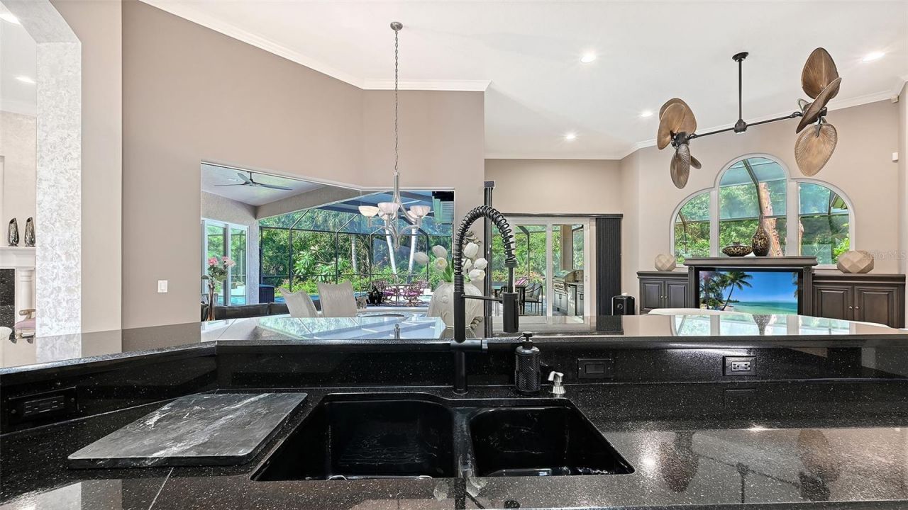 8866 Bloomfield Boulevard, Sarasota, FL 34238 Photo