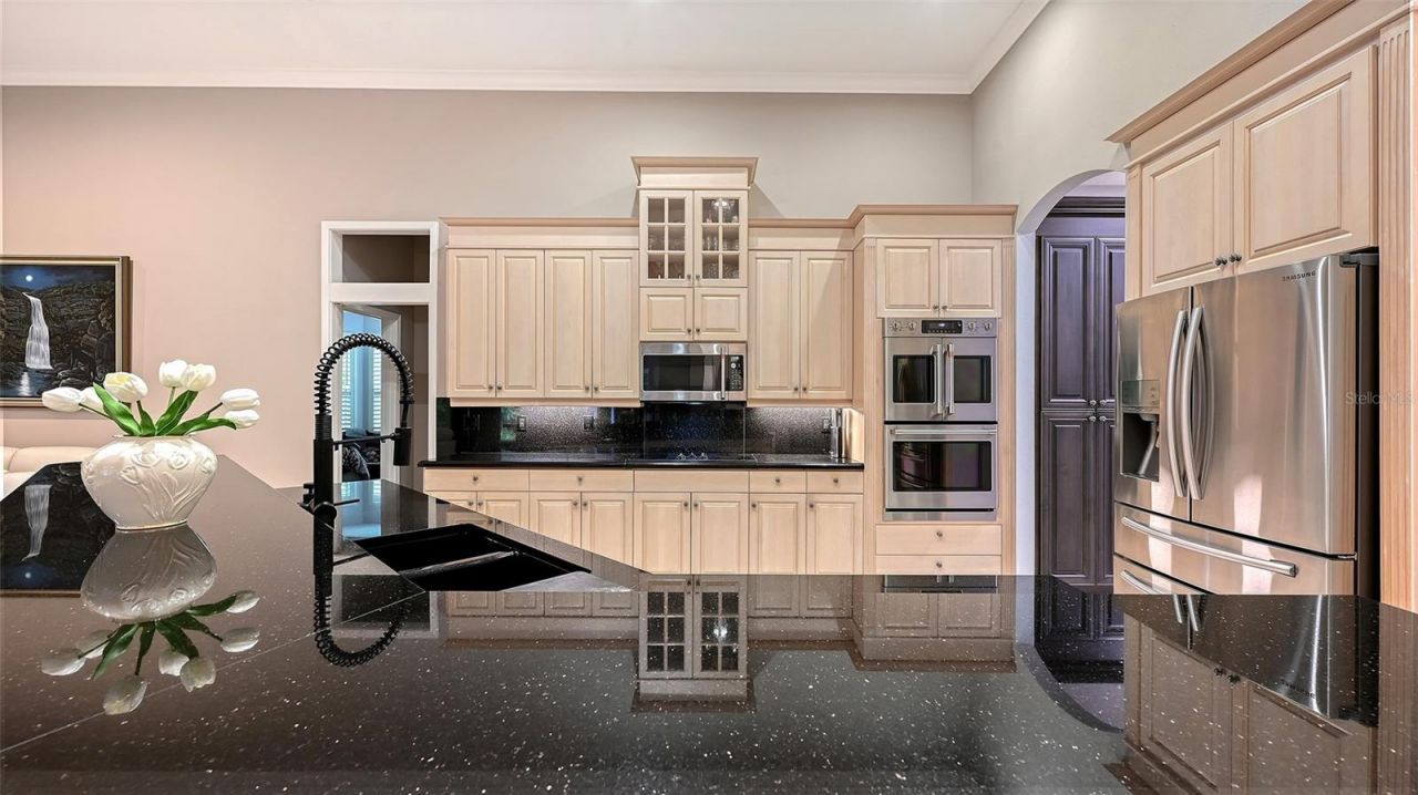 8866 Bloomfield Boulevard, Sarasota, FL 34238 Photo