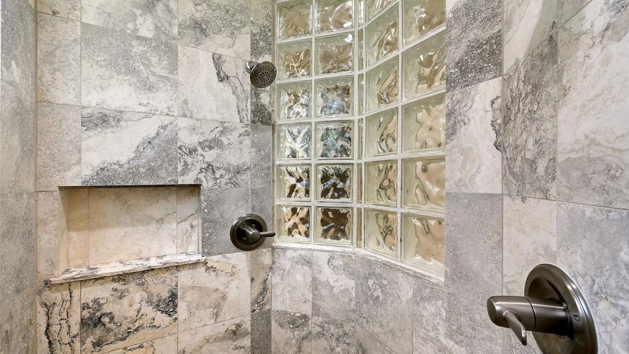 8866 Bloomfield Boulevard, Sarasota, FL 34238 Photo