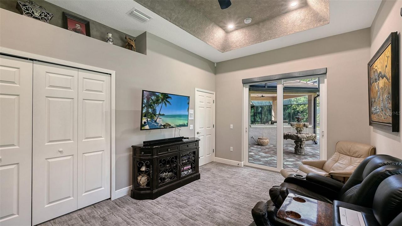 8866 Bloomfield Boulevard, Sarasota, FL 34238 Photo