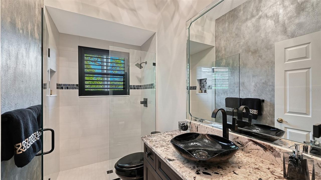 8866 Bloomfield Boulevard, Sarasota, FL 34238 Photo