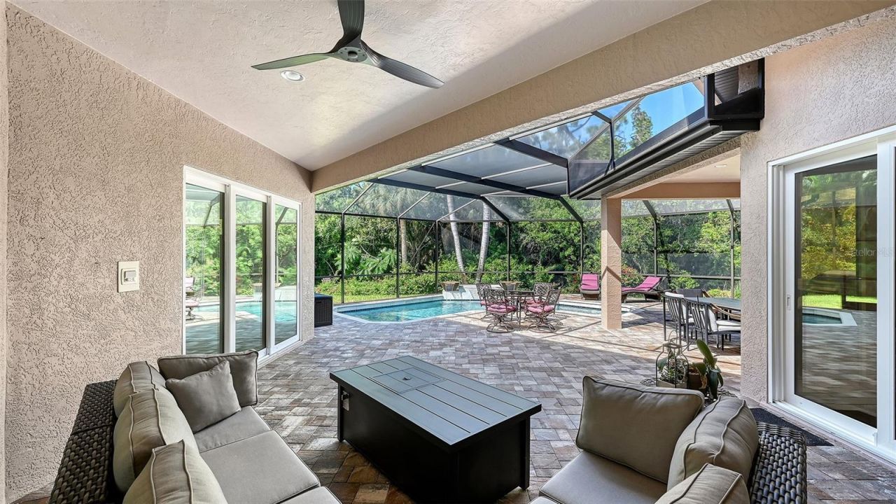 8866 Bloomfield Boulevard, Sarasota, FL 34238 Photo