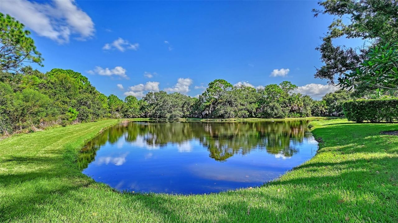 8866 Bloomfield Boulevard, Sarasota, FL 34238 Photo