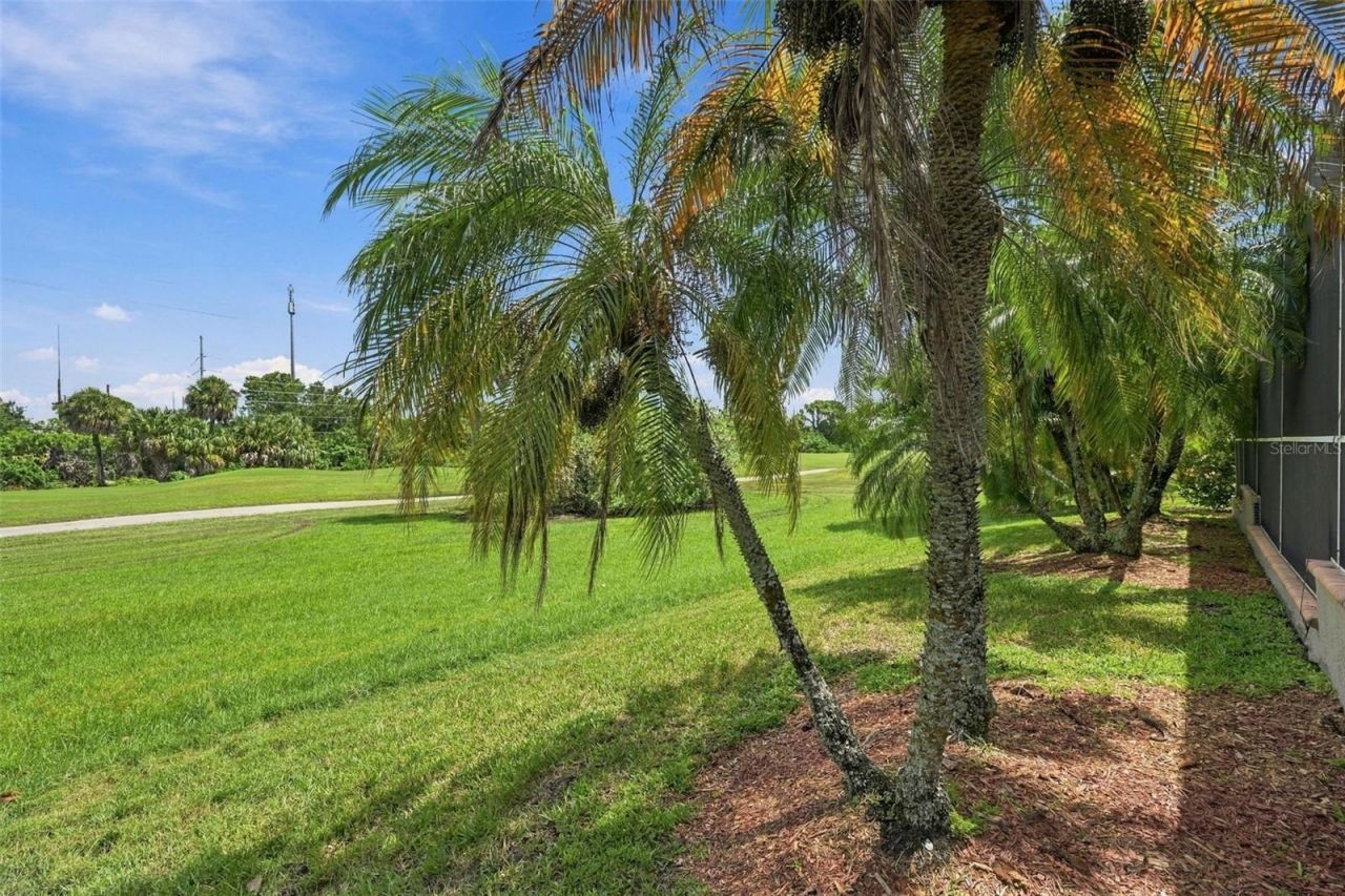 9871 Sago Point Drive, Seminole, FL 33777 Photo