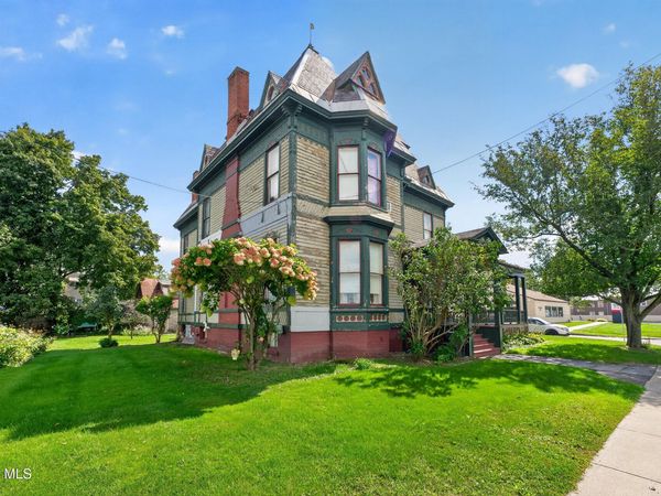 824 2nd Avenue, Troy, NY 12182