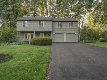 8793 Radburn Drive, Baldwinsville, NY 13027