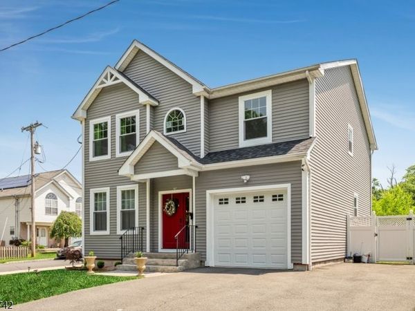 75 Bowlby St, Dover, NJ 07801