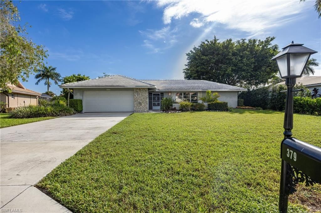 379 Torrey Pines Pt, Naples, FL 34113 Photo