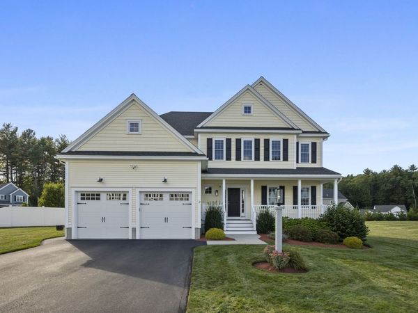 2 Edward Dr, Littleton, MA 01460
