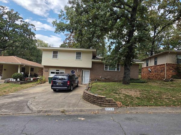9704 Temple Drive, Little Rock, AR 72205