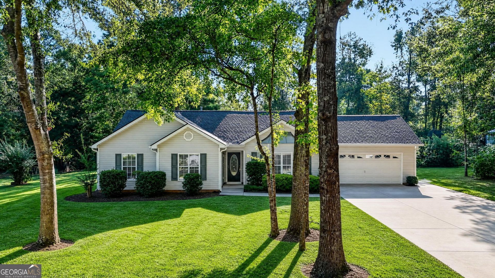137 Suwanee Court, Senoia, GA 30276 Main Photo