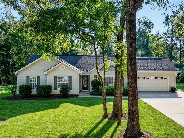 137 Suwanee Court, Senoia, GA 30276