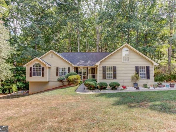 3244 Holly Stand Court, Loganville, GA 30052