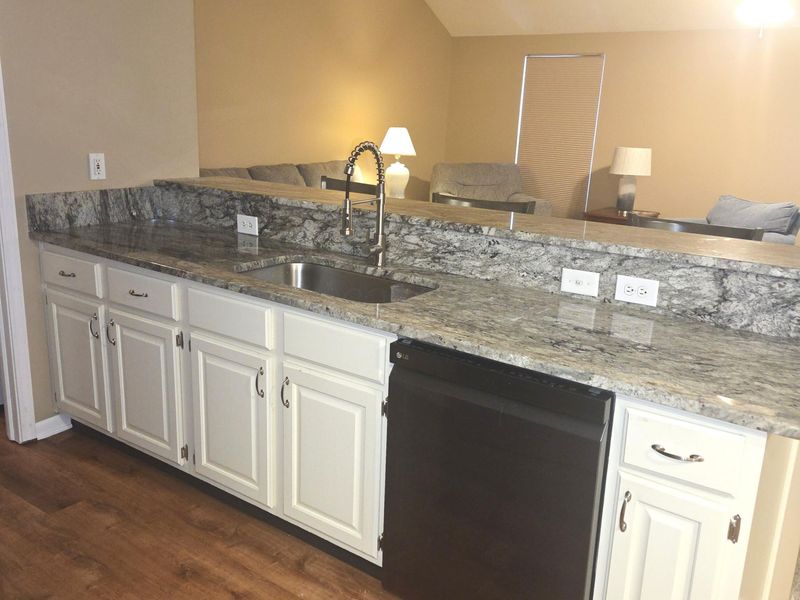 8059 Ivory Gull Circle, Pickerington, OH 43147 Photo 3