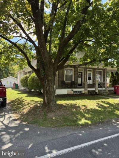 906 FRITZTOWN ROAD , SINKING SPRING, PA 19608