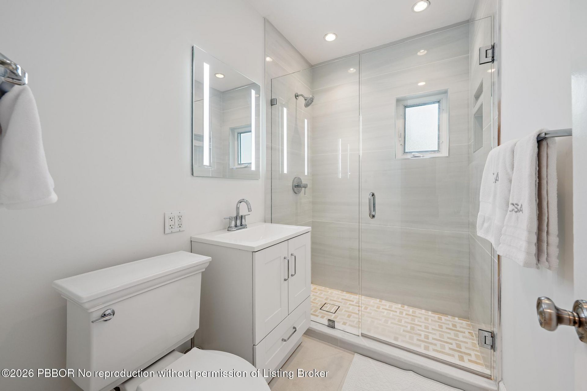 122 Peruvian Avenue, Unit 16, Palm Beach, FL 33480 Photo