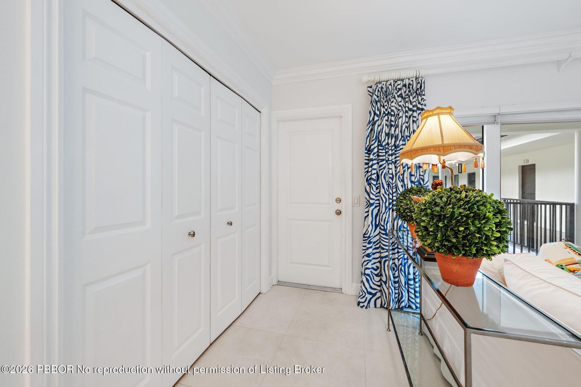 122 Peruvian Avenue, Unit 16, Palm Beach, FL 33480 Photo