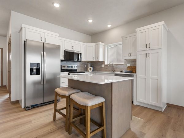9208 W Counsel St, Sioux Falls, SD 57106