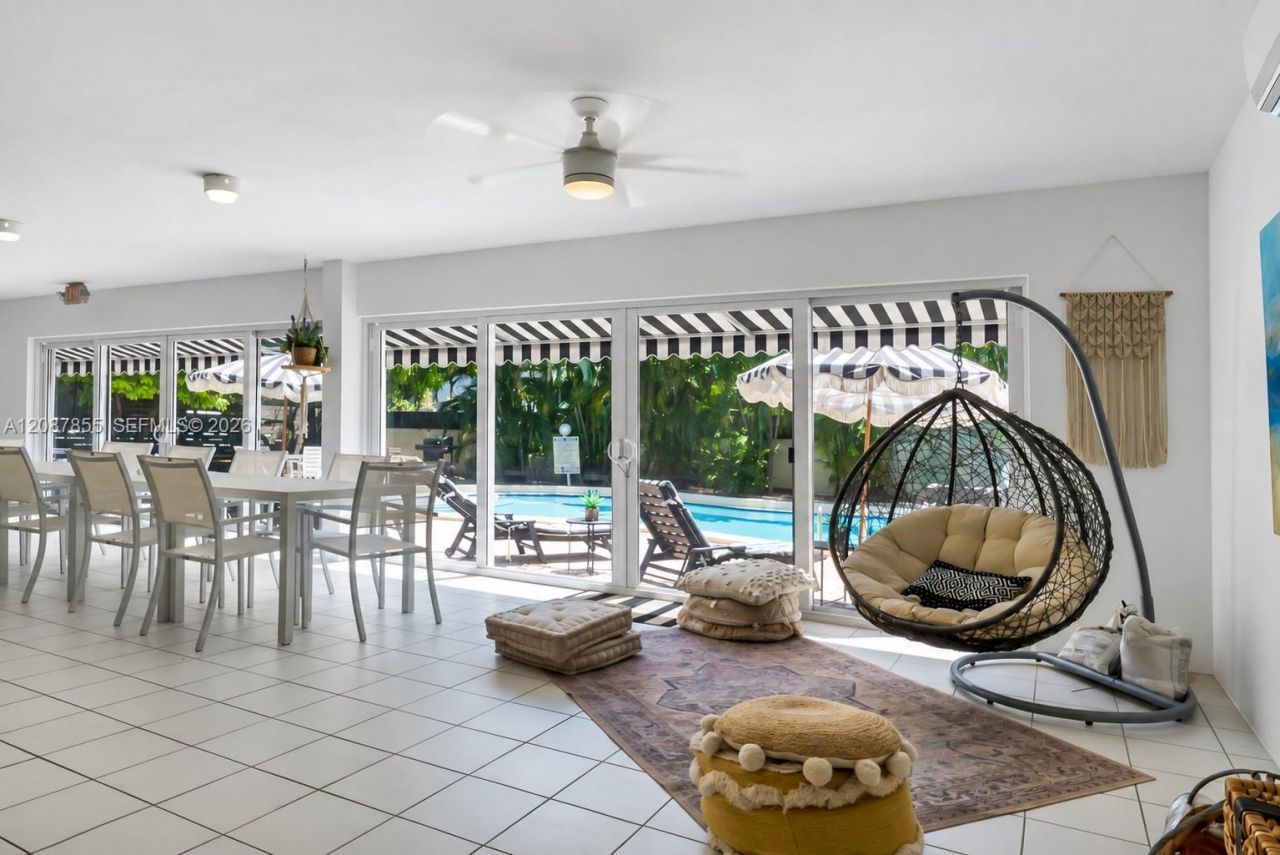 260 Sunrise Dr, Unit D, Key Biscayne, FL 33149 Photo