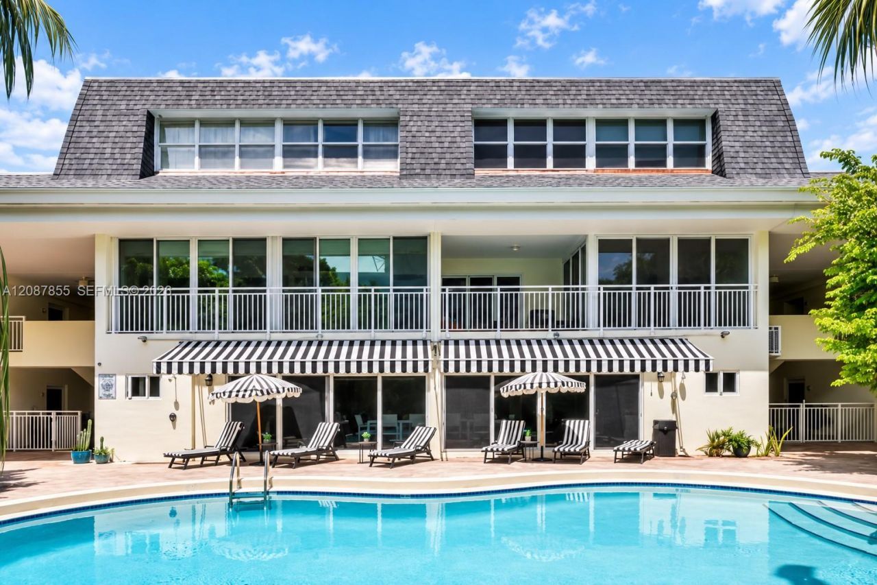 260 Sunrise Dr, Unit D, Key Biscayne, FL 33149 Photo