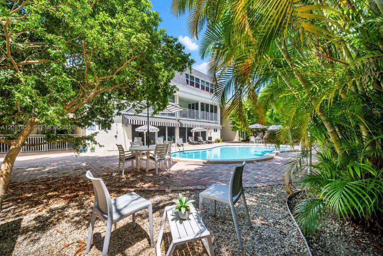 260 Sunrise Dr, Unit D, Key Biscayne, FL 33149 Photo