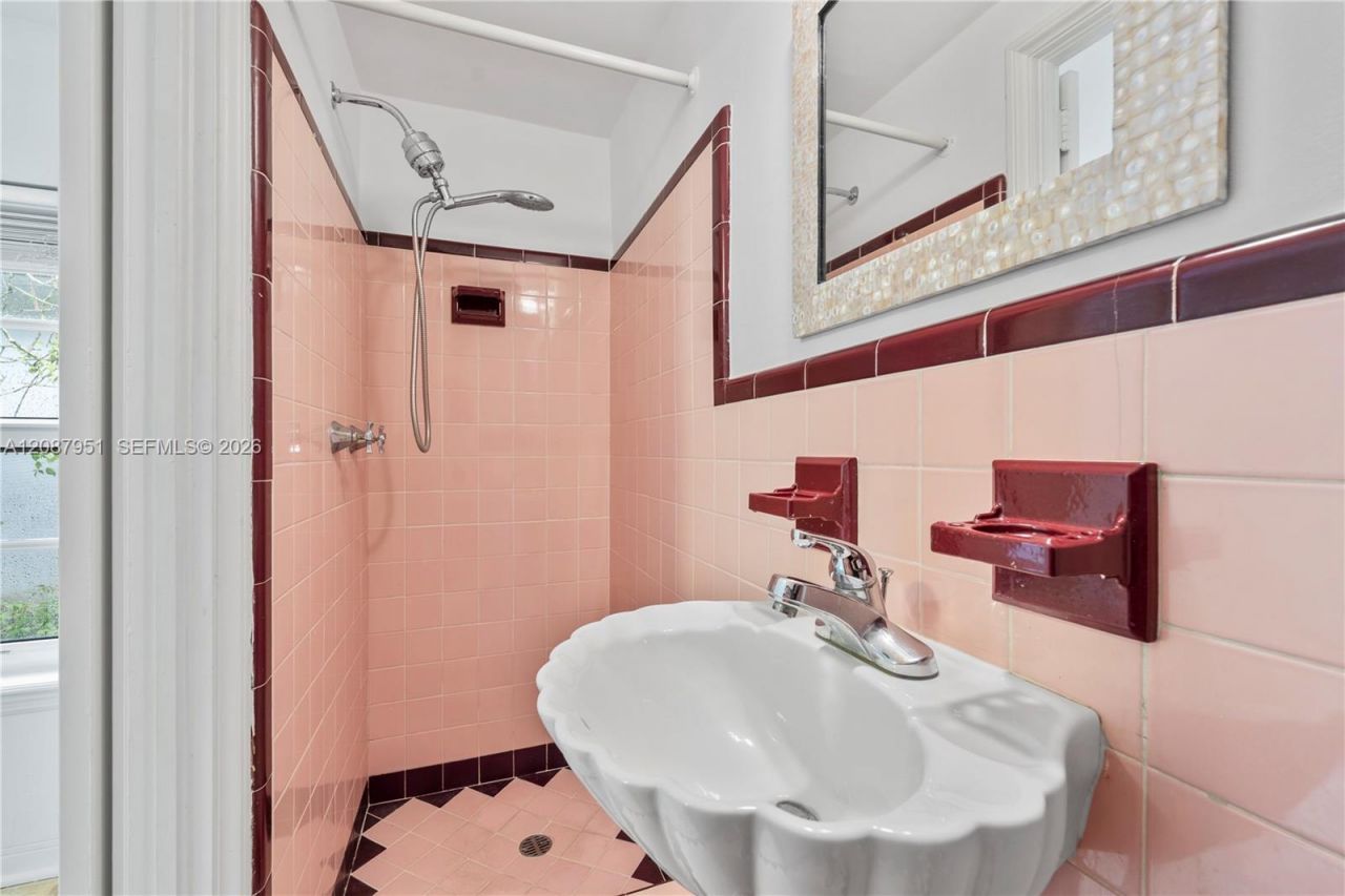 836 Alberca St, Coral Gables, FL 33134 Photo