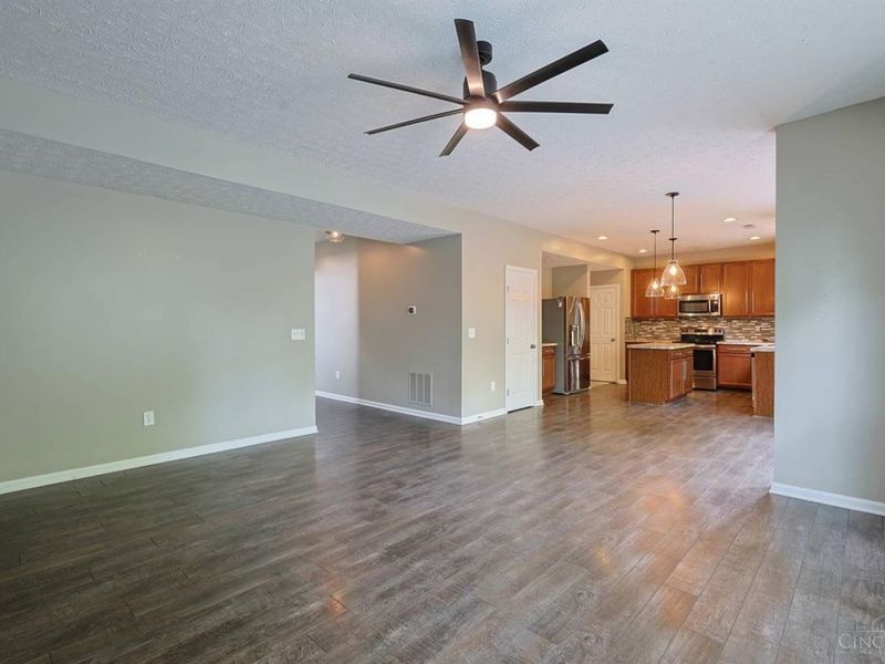 4166 Roland Creek Drive, Union Township, OH 45245 Photo 10