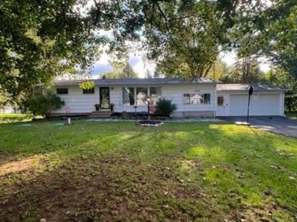 5038 Smoral Road, Camillus, NY 13031