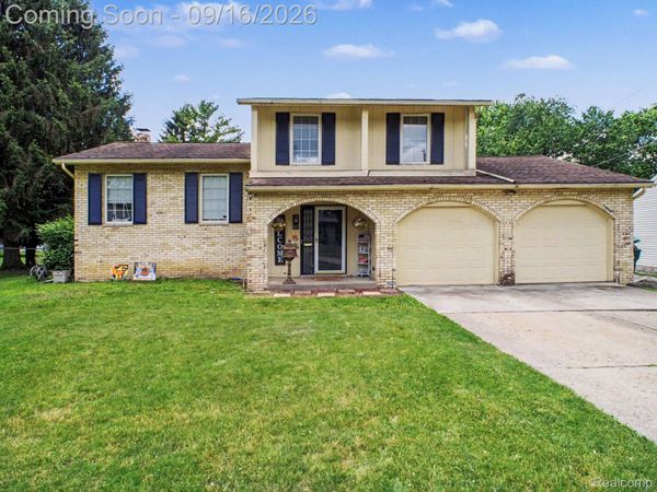428 Carrie Drive, Flushing, Mi 48433