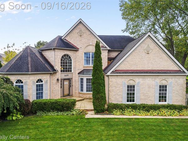 2077 Applebrook Drive, Commerce Township, Mi 48382