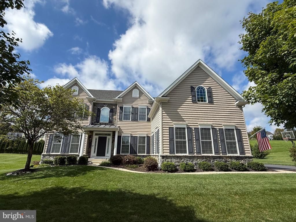 4165 THOMPSONDALE ROAD , COOPERSBURG, PA 18036