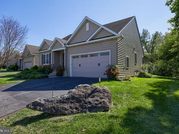 171 WAYPOINT DRIVE, Unit 229, LANCASTER, PA 17603