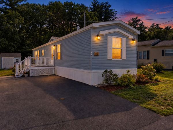 110 Dart Drive, Salem, NH 03079
