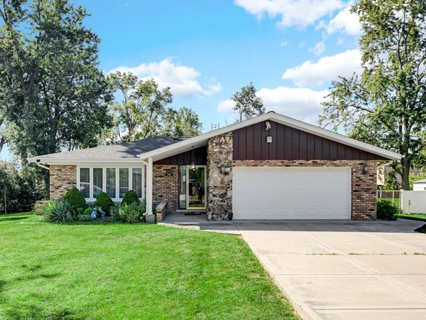 7903 W 102nd Street, Palos Hills, IL 60465