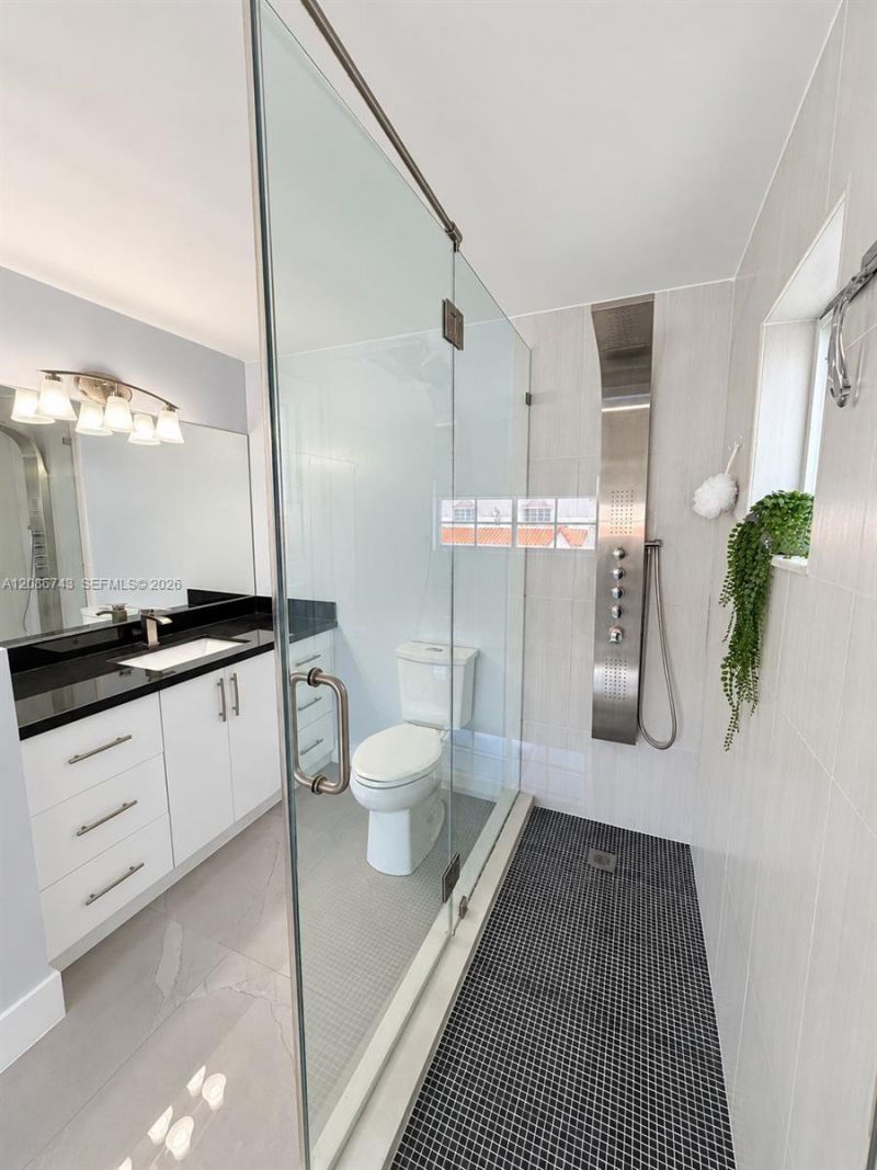 7727 W 29th Ln, Unit 202-39, Hialeah, FL 33018 Photo