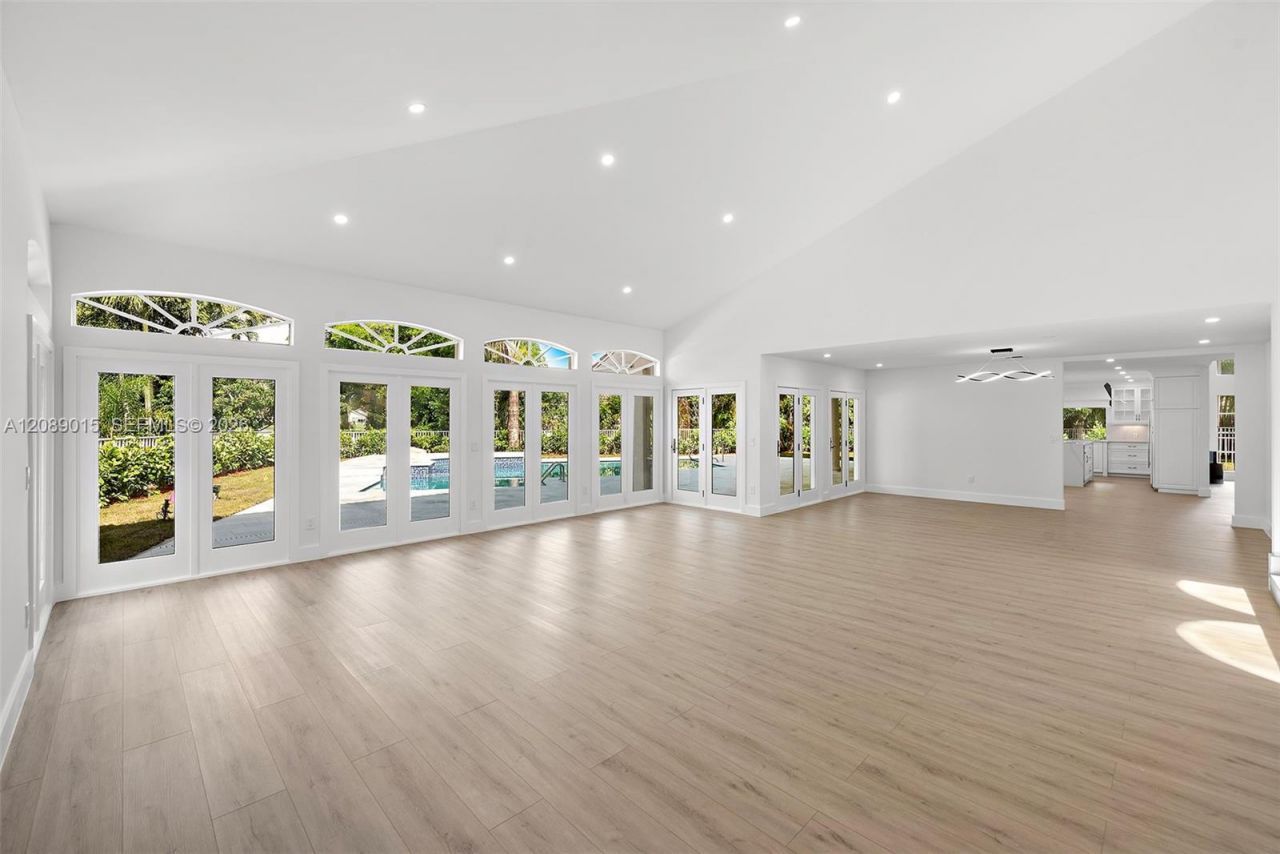 4499 Woodfield Blvd, Boca Raton, FL 33434 Photo