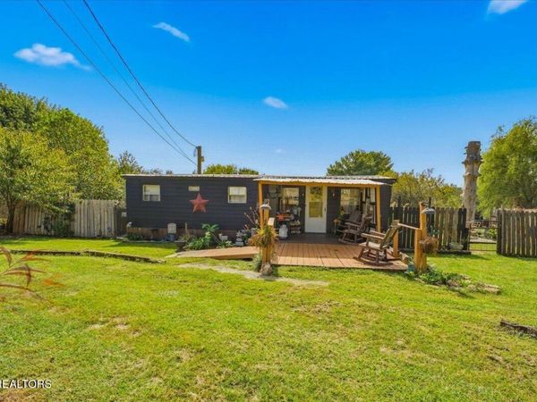 246 Midway Circle, Midway, TN 37809