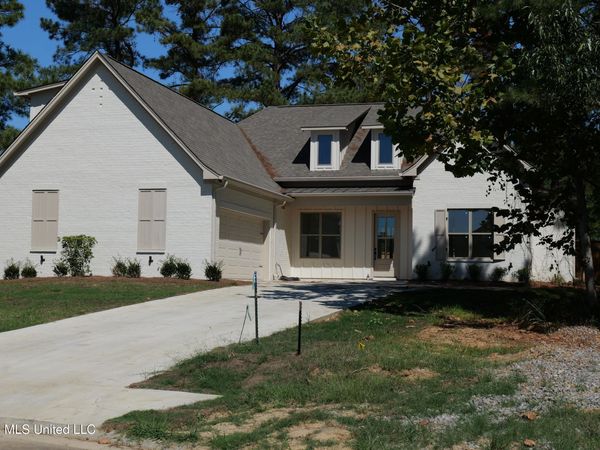 102 Harbor View Drive, Madison, MS 39110