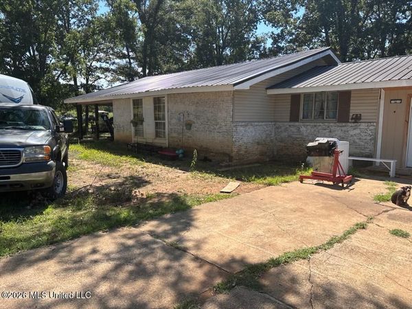 156 Mcgregor Chapel Road, Pontotoc, MS 38863