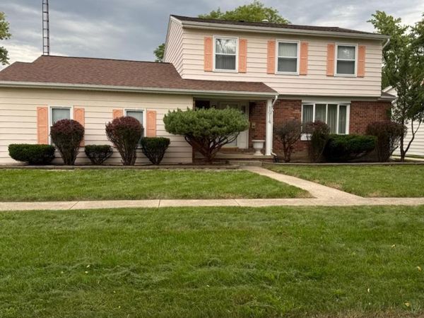 1914 Laurel Oak Drive, Flint, Mi 48507