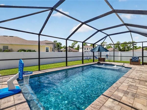 3172 Estancia LN, CAPE CORAL, FL 33909