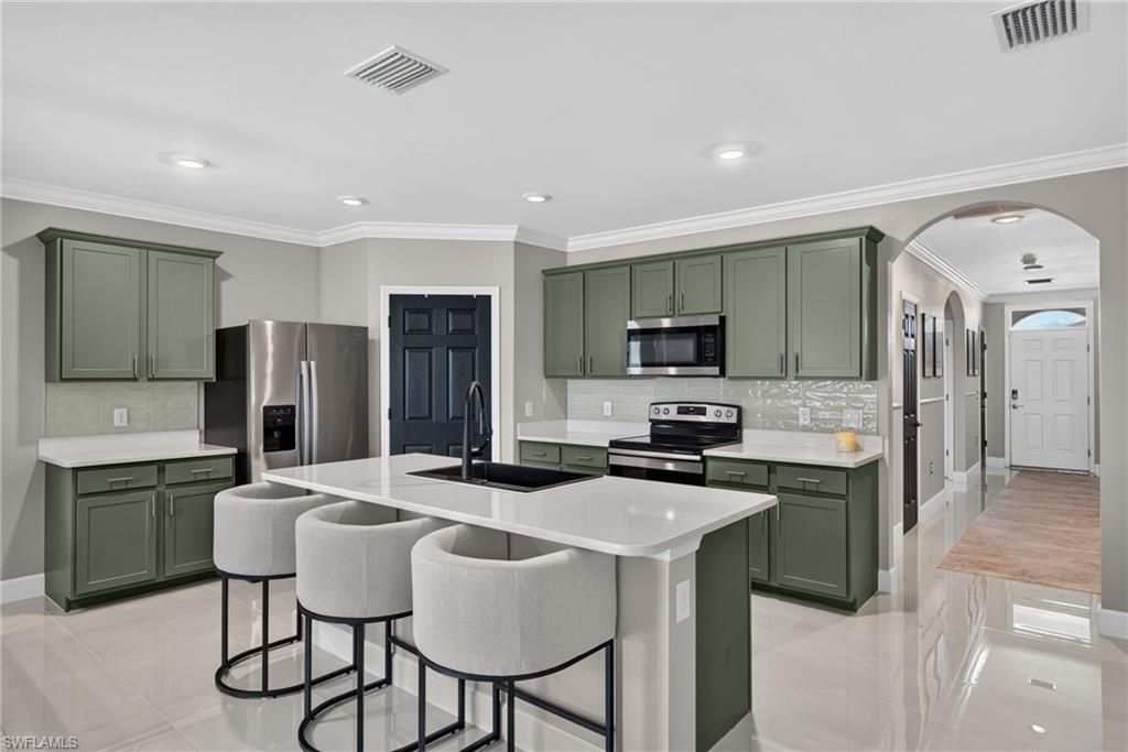 3172 Estancia Ln, Cape Coral, FL 33909 Photo