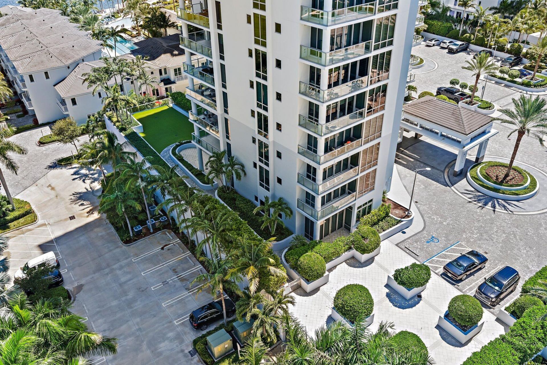 1 Water Club Way, Unit 301, North Palm Beach, FL 33408 Photo