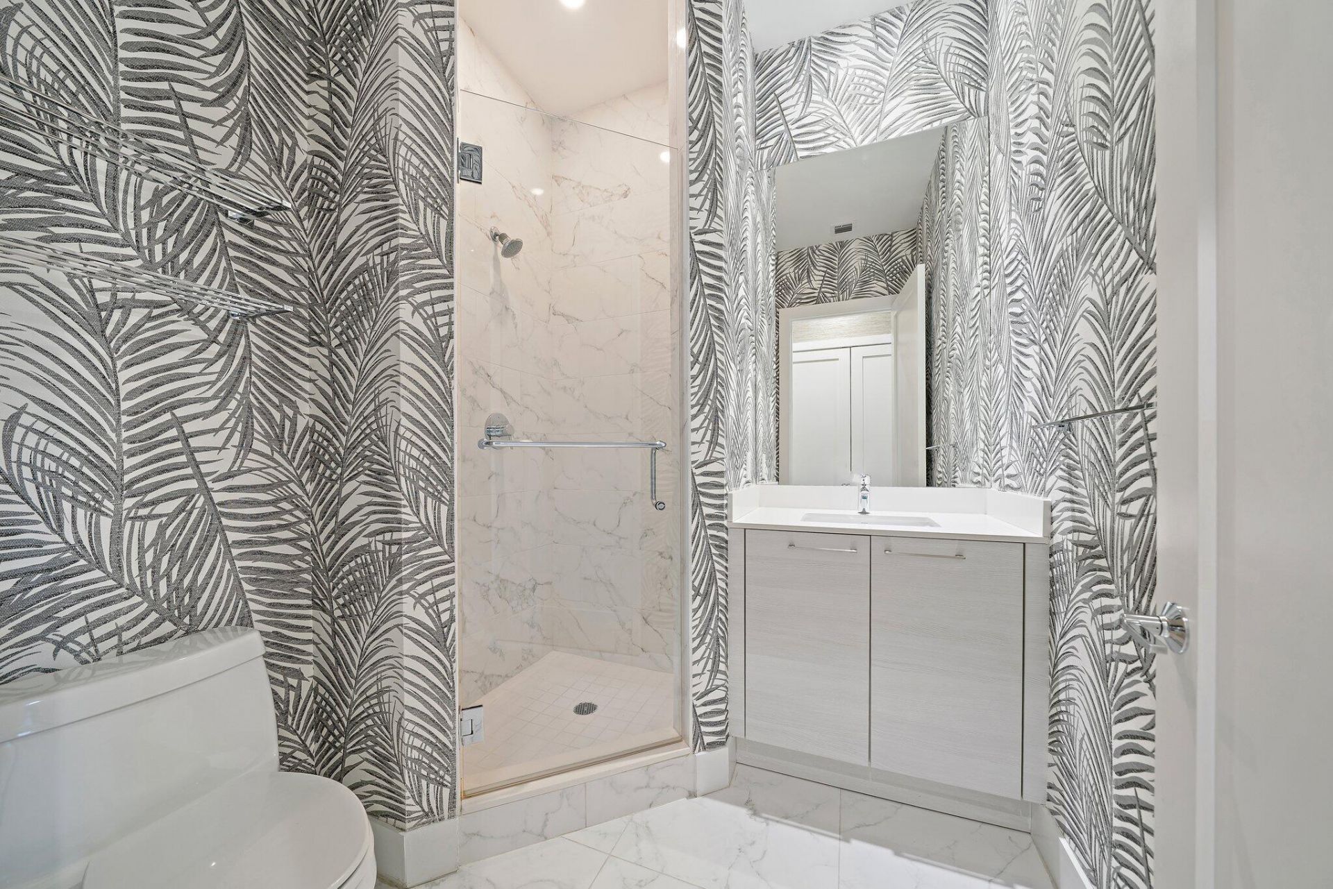 1 Water Club Way, Unit 301, North Palm Beach, FL 33408 Photo